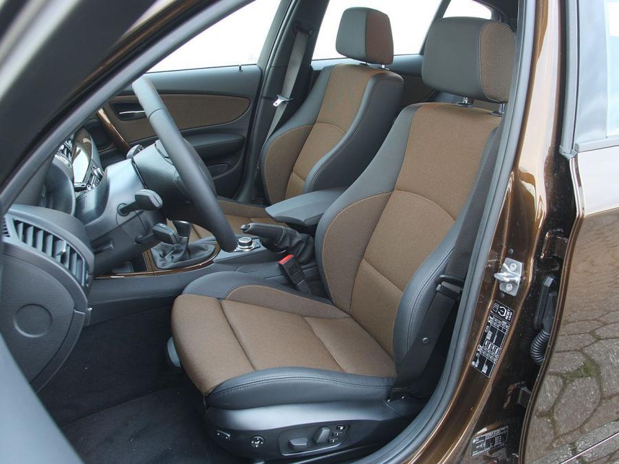  BMW 116d 5-Door 2009 года  (фото 3 из 3)